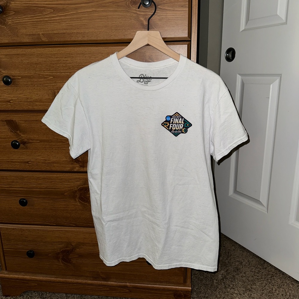 NCAA Men’s Basketball 2022 March Madness Short Sleeve T-shirt, Men’s Small